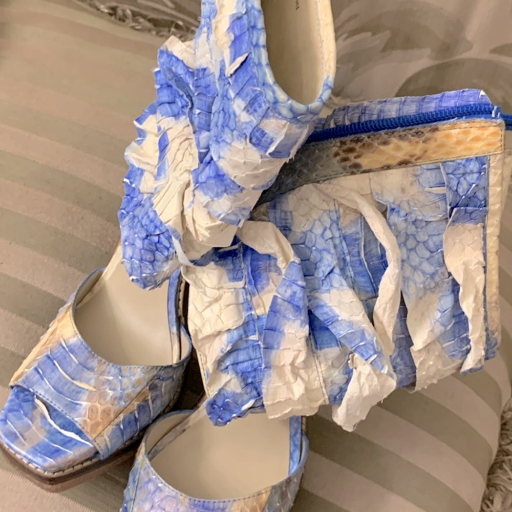 Elegant Blue and White Women's Shoes